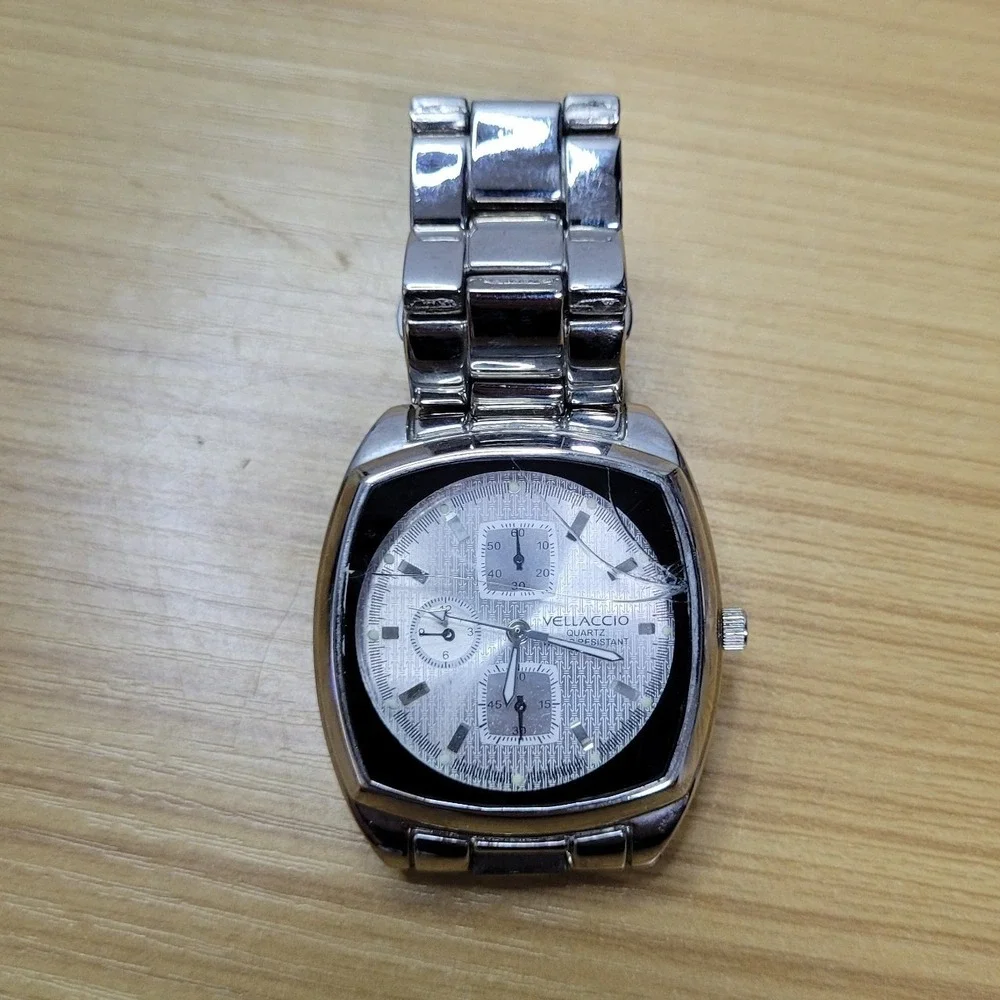 Vellaccio Mens Watch Cracked Quartz Movement Stainless Steel Needs Battery